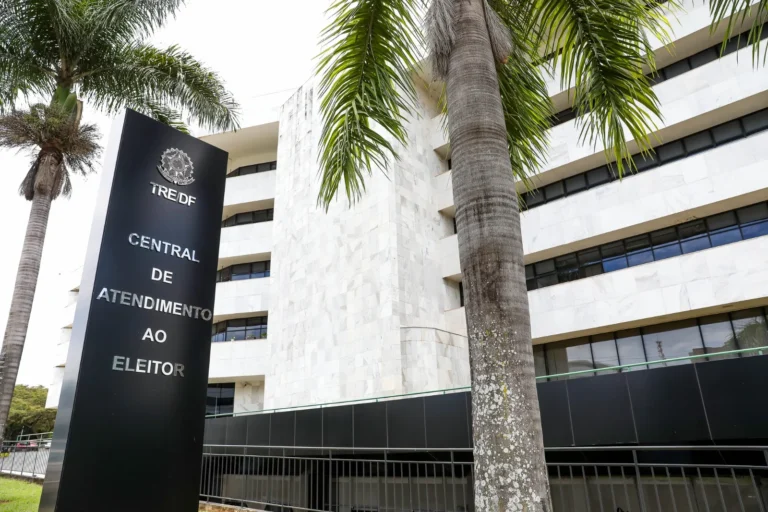 TRE-DF determina que Cappelli remova vídeo com IA que atingia a honra de Celina Leão